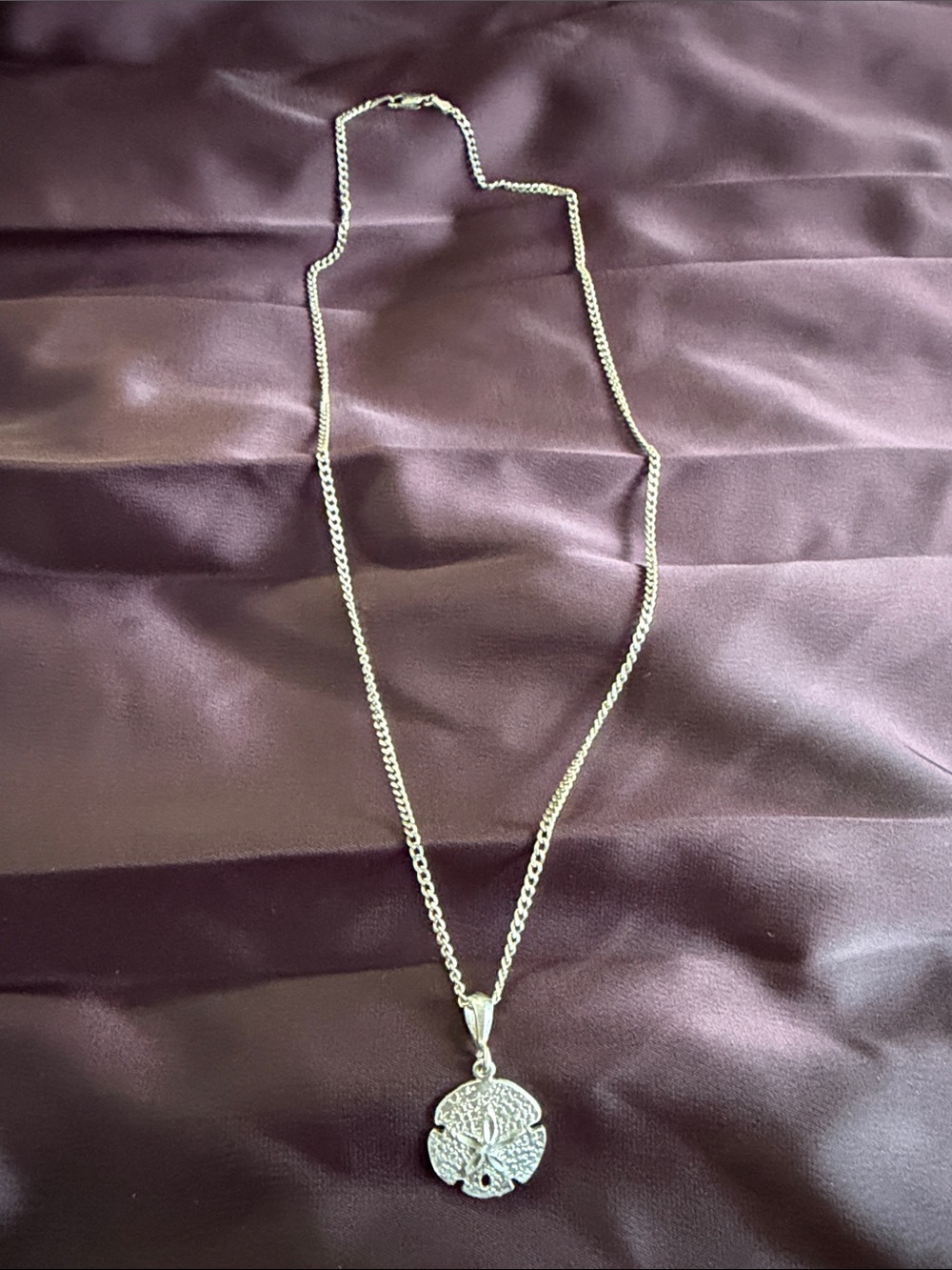 Italy Curb/Cuban link chain Sterling Silver Sand Dollar Pendant Necklace